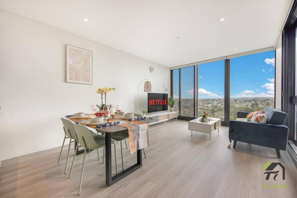 Vivid In North Ryde Apartment *